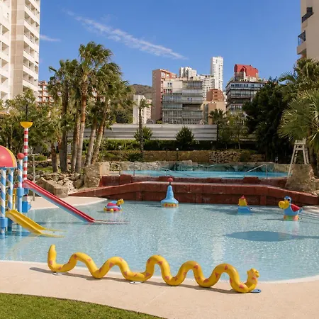 Con Vistas Y Piscina *